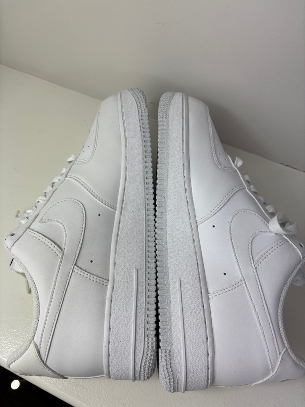 Nike Air Force 1 All-White Low-Top Leather Sneakers. Size 9,5 - Picture 9 of 14